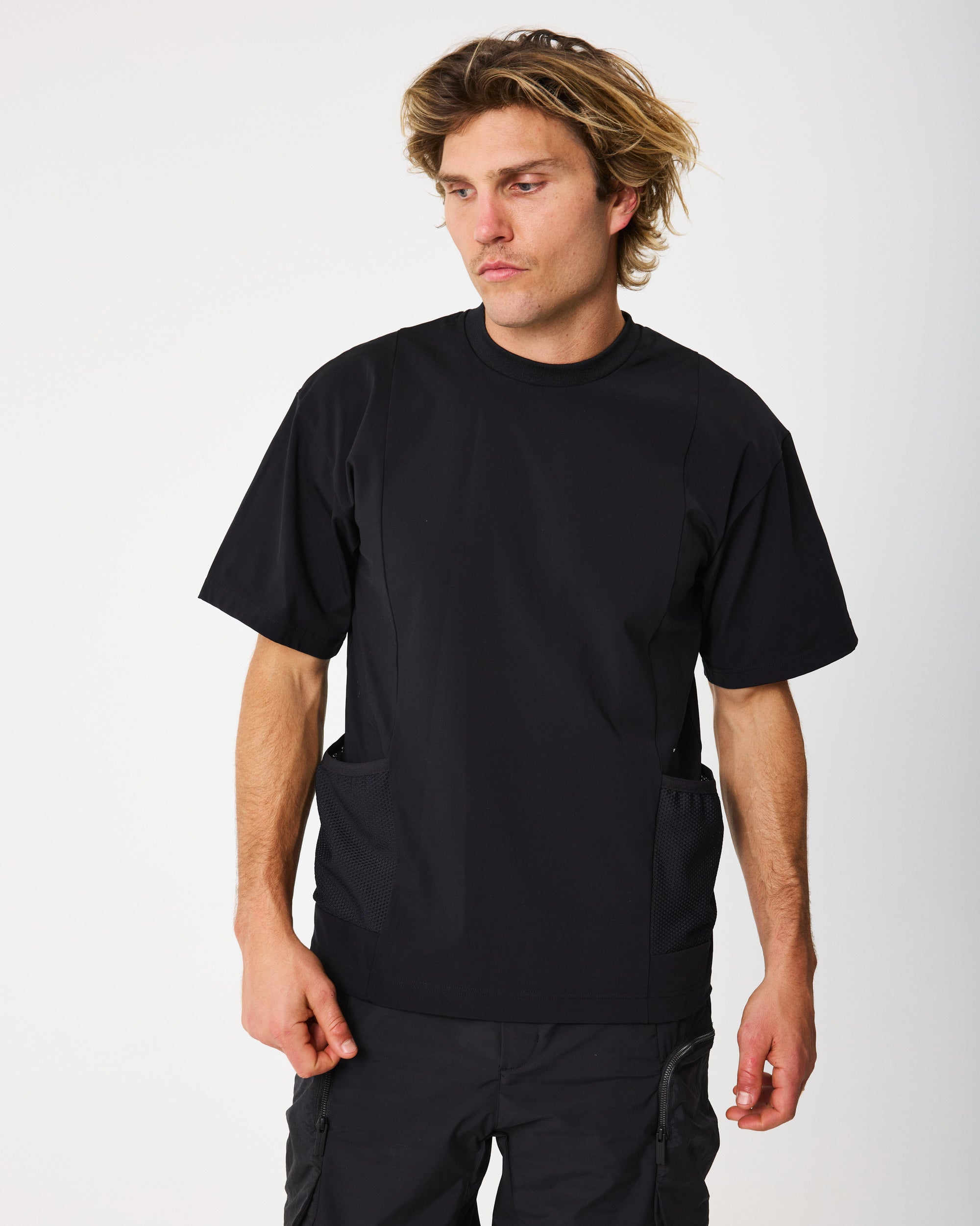 SIDE POCKET T-SHIRT