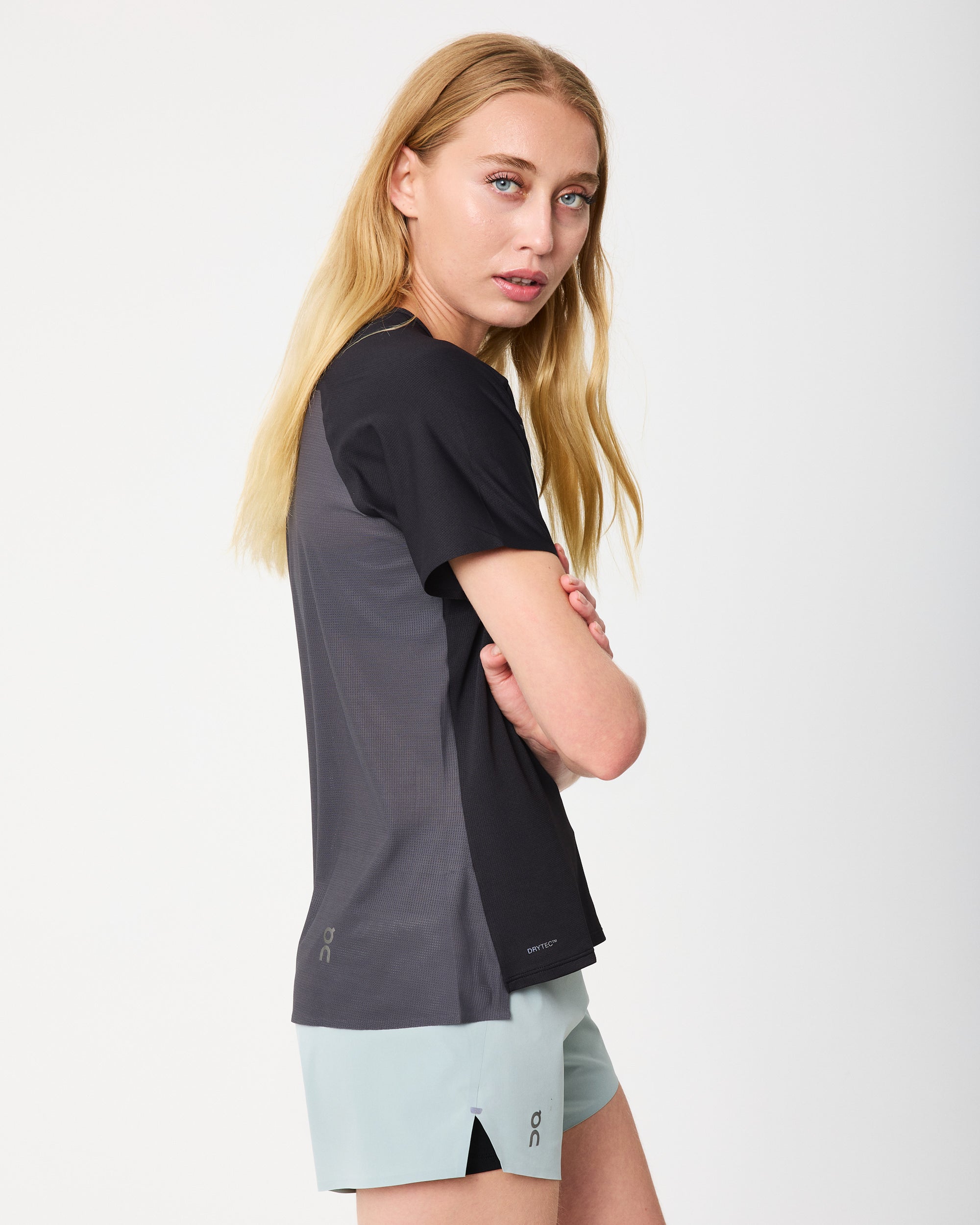 WOMENS PERFORMANCE-T