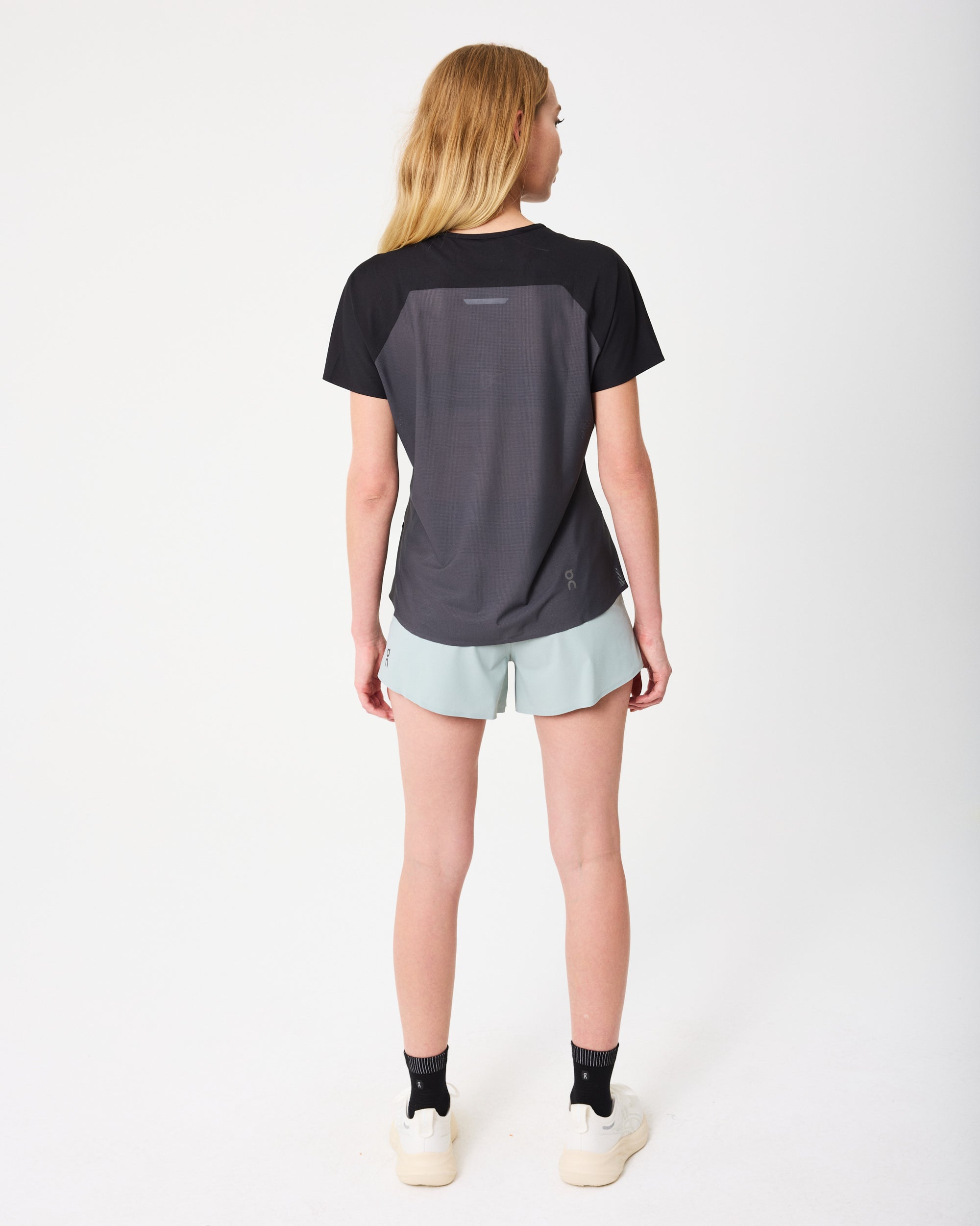 WOMENS PERFORMANCE-T