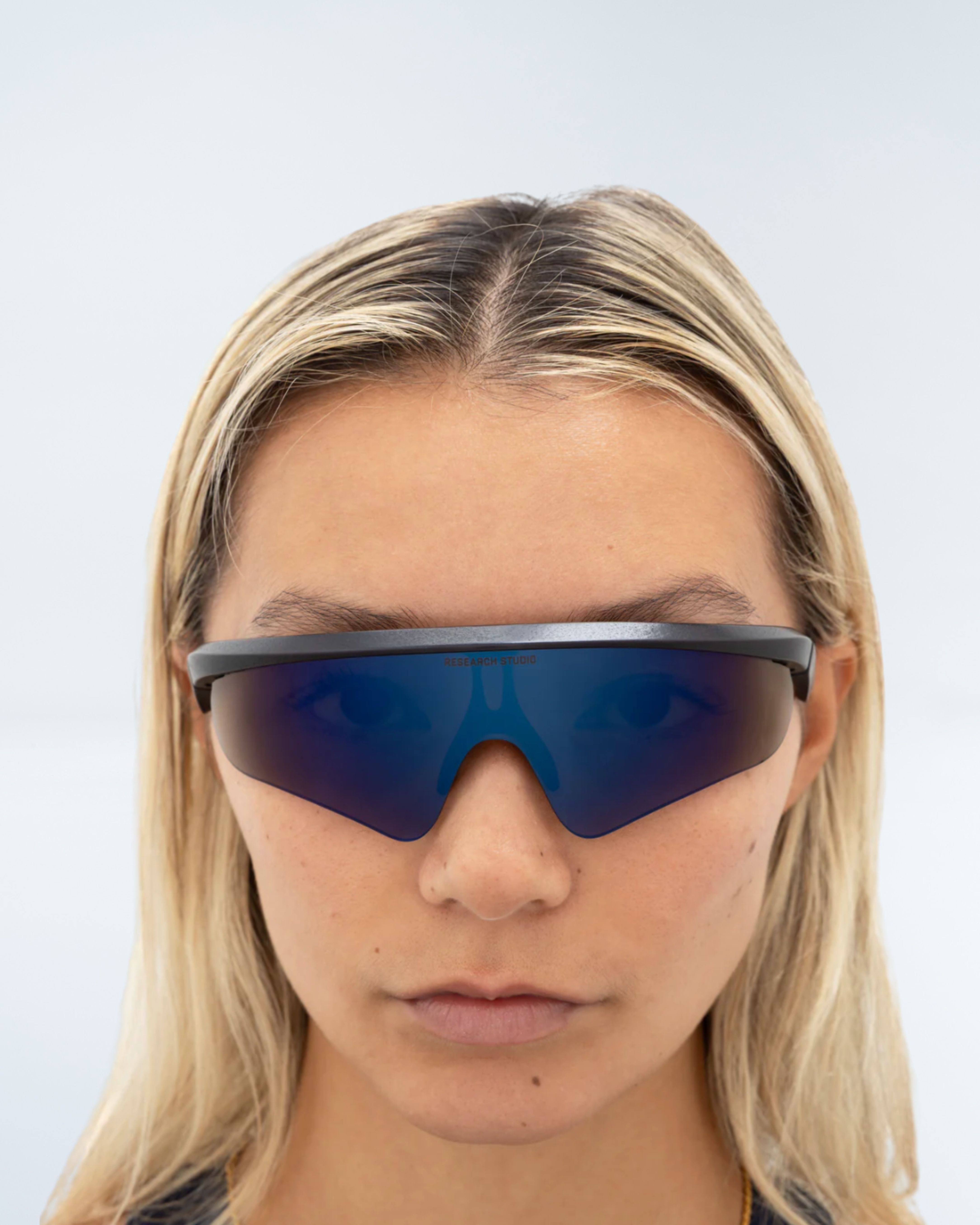 SHADOW BLACK NIGHT/GUN BLUE